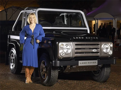 Land Rover Defender SVX Kaydırmaca: Zeka Testi!